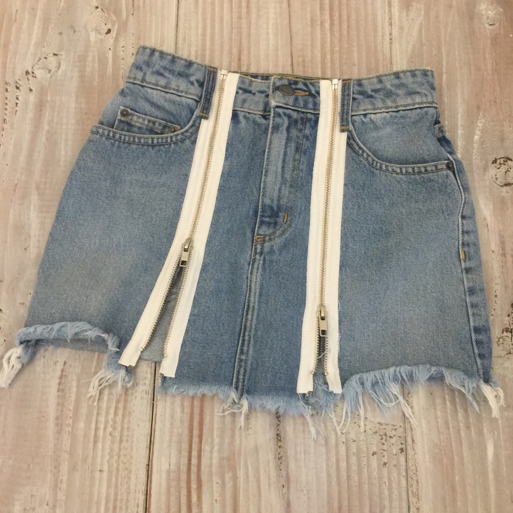 New! LF/Carmar  denim zip up skirt - Picture 3 of 4